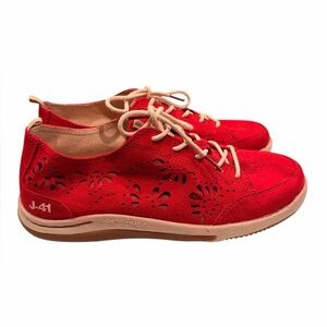 J-41 Eco Design Bloom Too Red Laser Cut Sneaker 7.5 M Lace Up Perforated